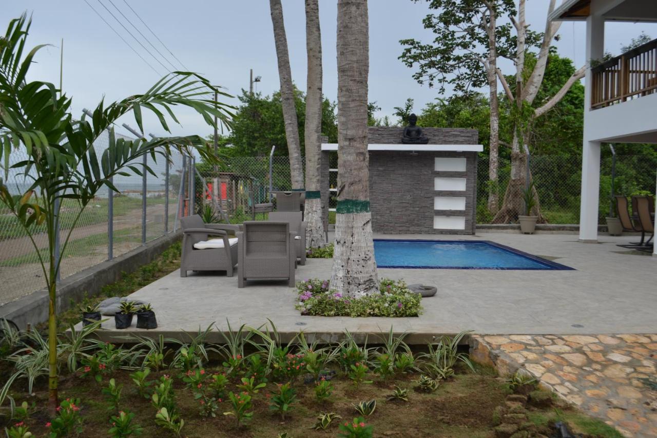 Condominio Atlantis Coveñas Eksteriør billede