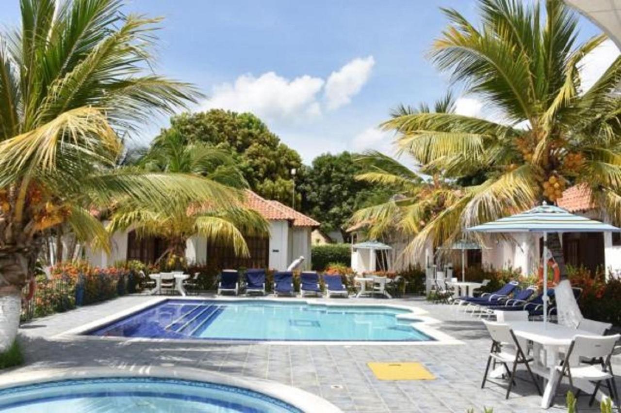 Condominio Atlantis Coveñas Eksteriør billede