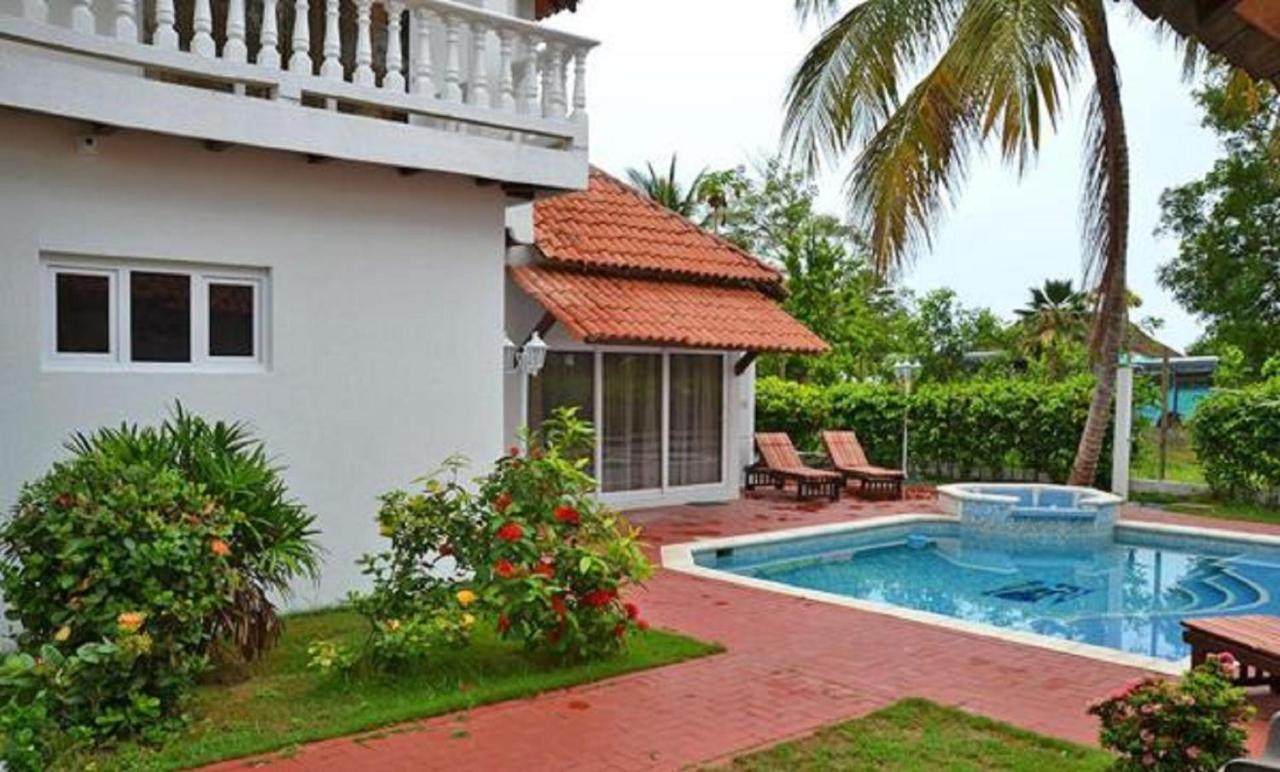 Condominio Atlantis Coveñas Eksteriør billede